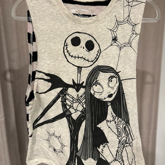 - Disney Nightmare Before Christmas womens’s tank top. - Picture 2 of 4